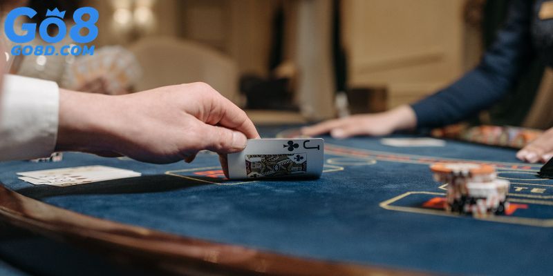 Baccarat EZ Commission giữ luật rút bài nhưng đổi lớp phí Banker
